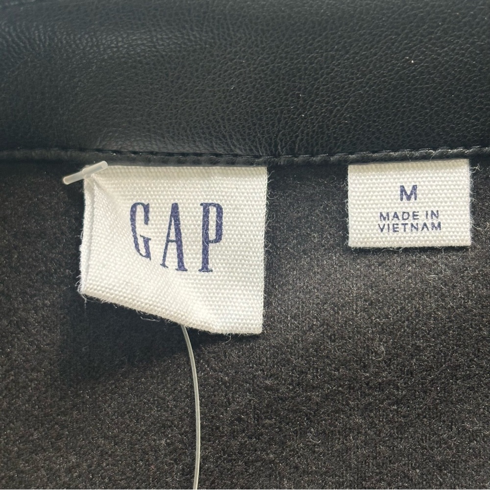 NWT Gap Faux Black Leather Miniskirt, Size Medium - Picture 8 of 10